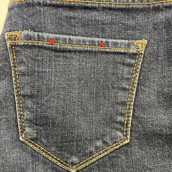 BDG Shortie Size 26 Cuffed Shorts 3 1/2" Inseam - Picture 12 of 16